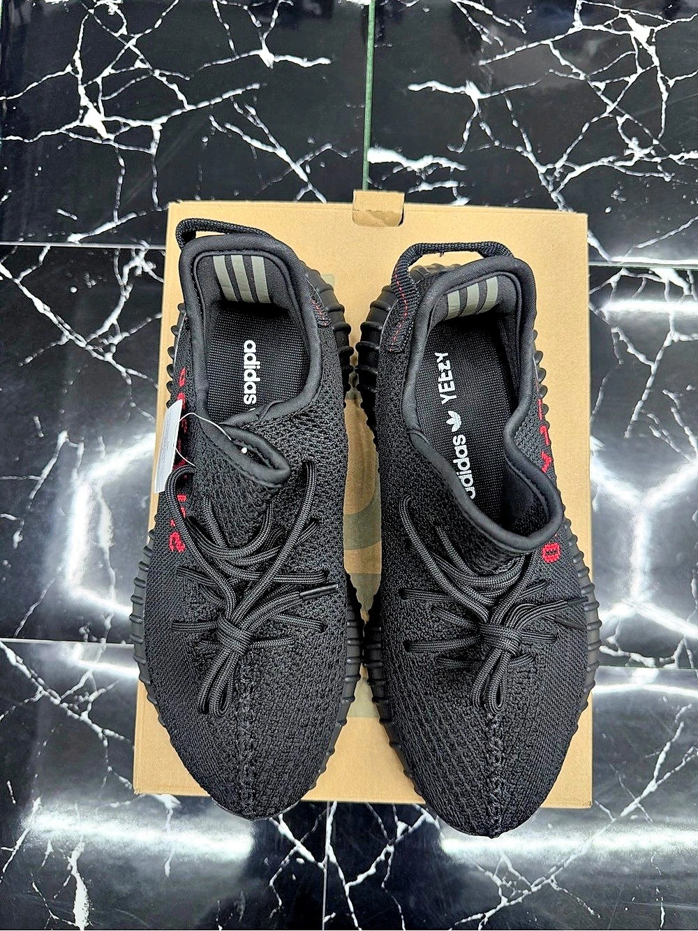 Yeezy Boost 350 V2